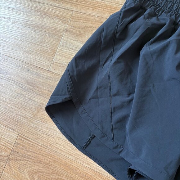 Lululemon Athletic Track That MR Short 5” Lined Black Women’s Size 14 - Picture 3 of 9